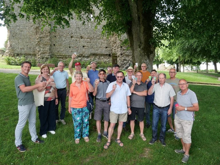 Inauguration des nouvelles tables